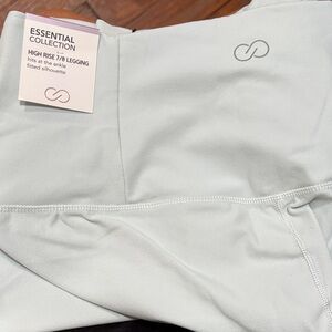 Calia High Rise 7/8 Legging in Light Gray